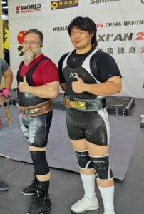 Teacher and student at Xi'an Powerlifting Competition