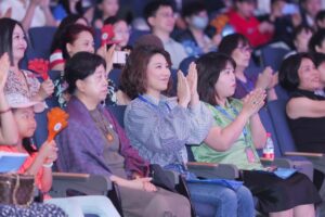 Inaugural BASIS International & Bilingual Schools China Band Event audience clapping
