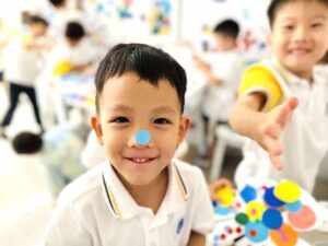 Students on International Dot Day