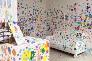 Impersive dot theme room covered in dots