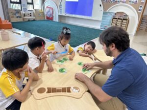 English Language Learning teacher with ECE students